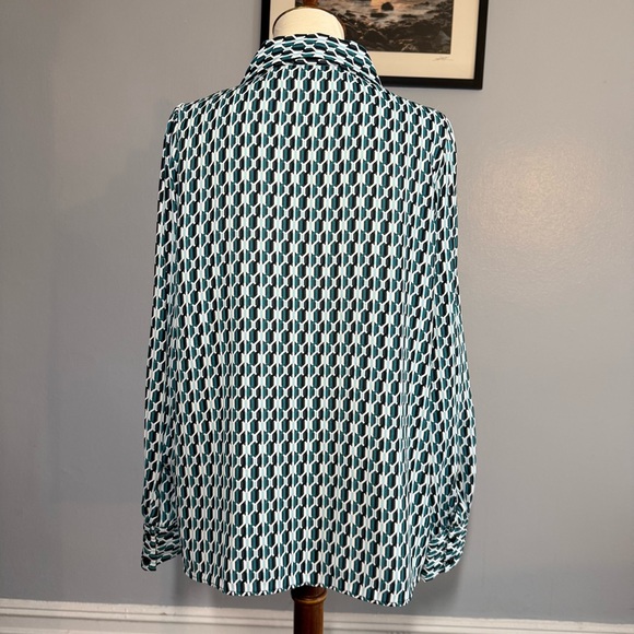 Dunnes Geometric Patterned Blouse - Picture 3 of 6